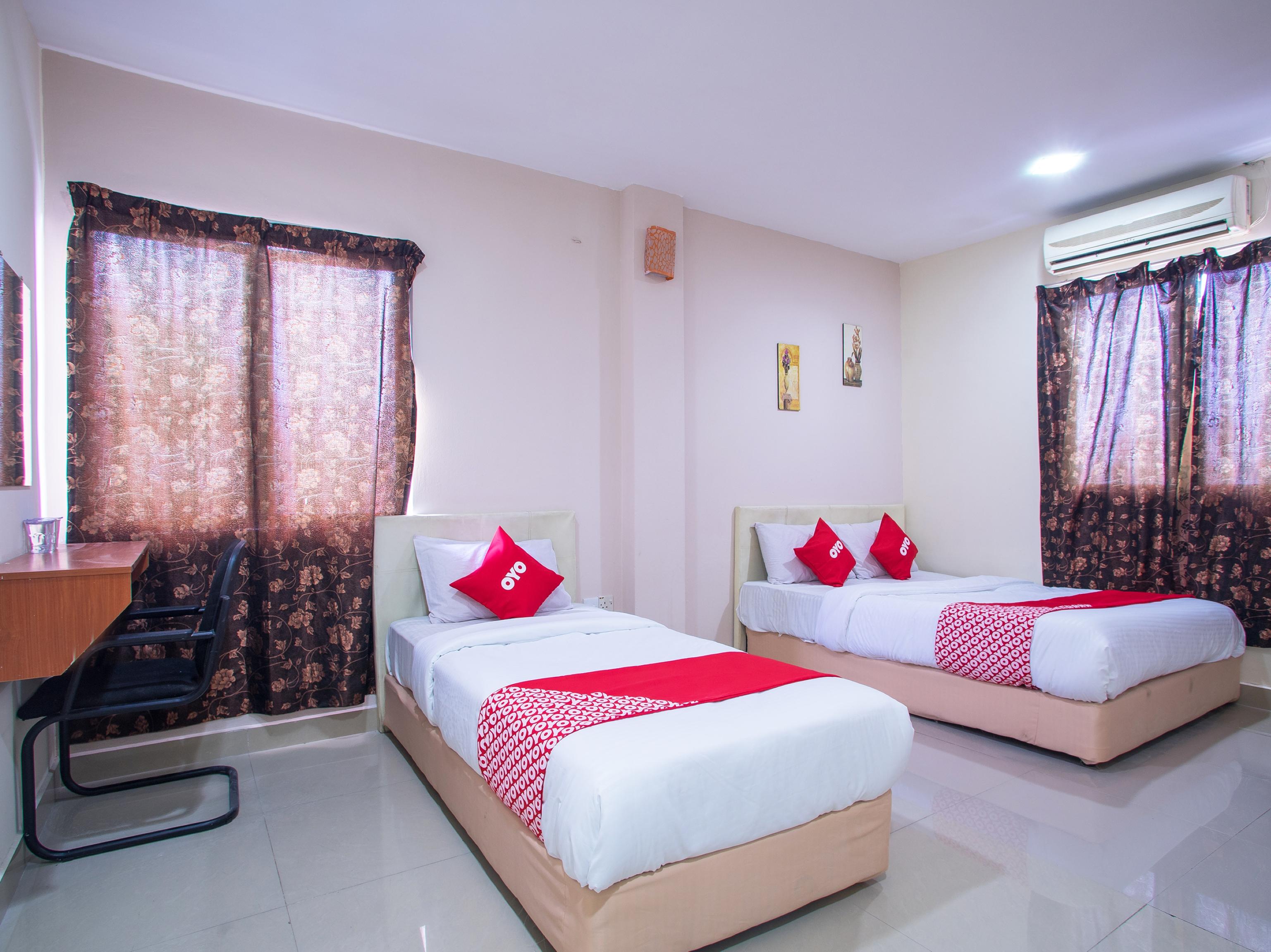 Oyo 44010 Royals Star Hotel Seremban Exterior photo