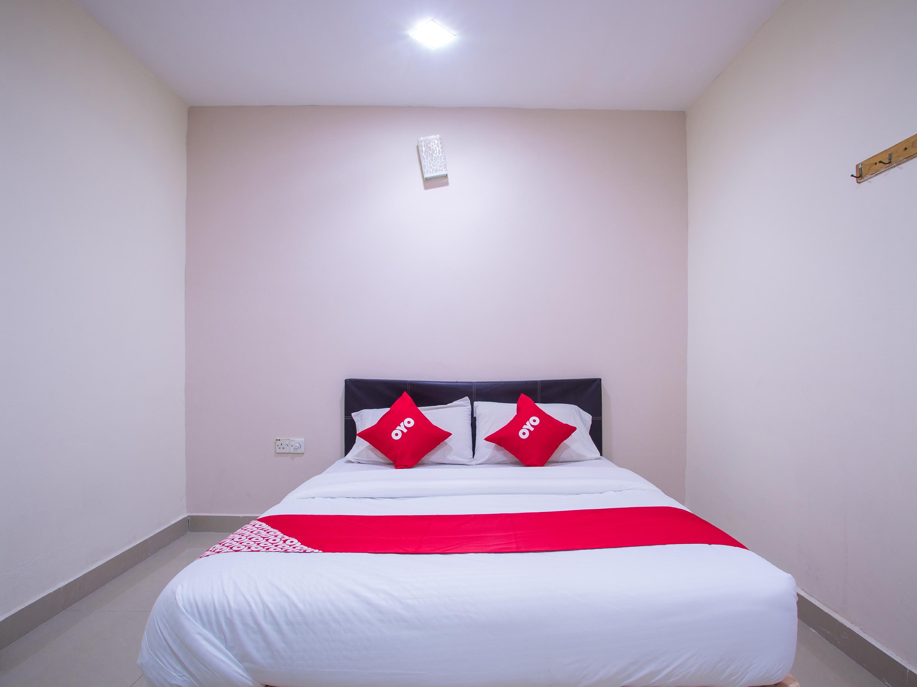 Oyo 44010 Royals Star Hotel Seremban Exterior photo