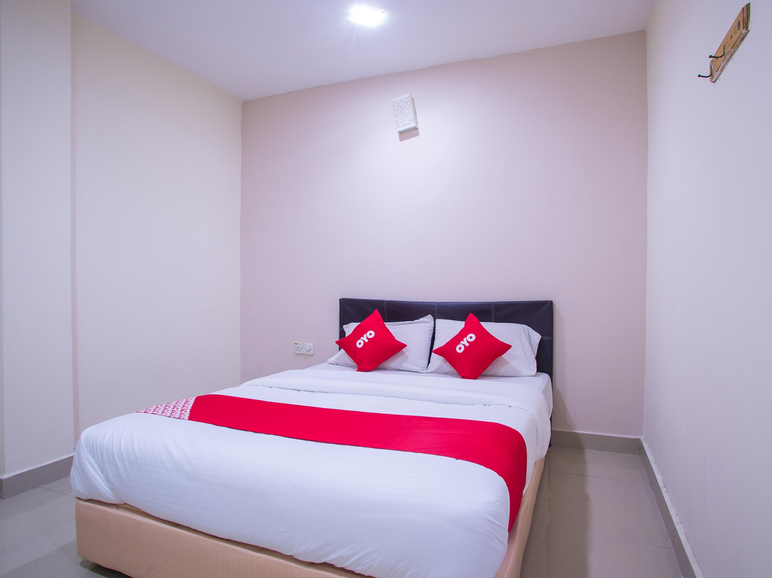 Oyo 44010 Royals Star Hotel Seremban Exterior photo