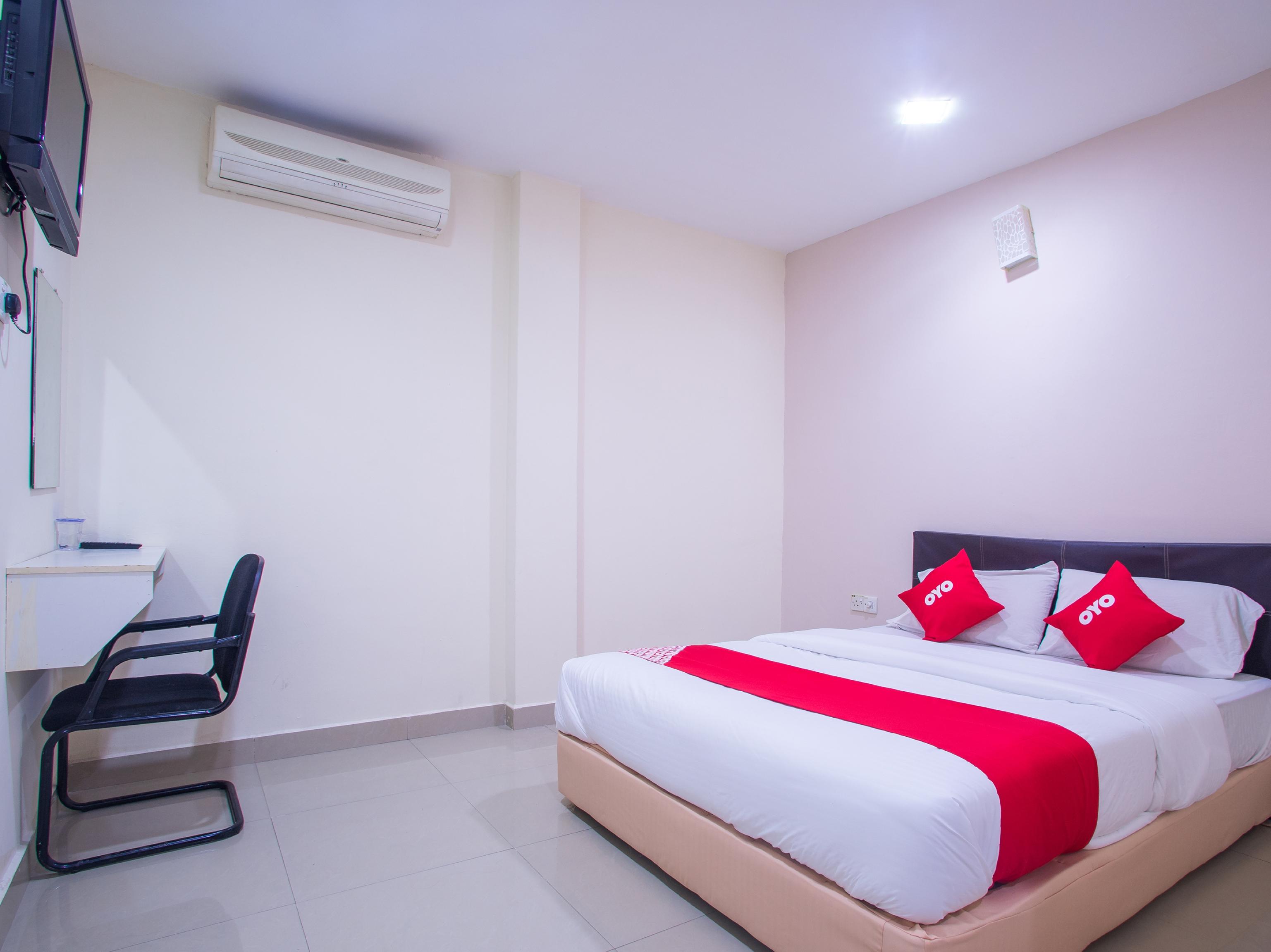 Oyo 44010 Royals Star Hotel Seremban Exterior photo