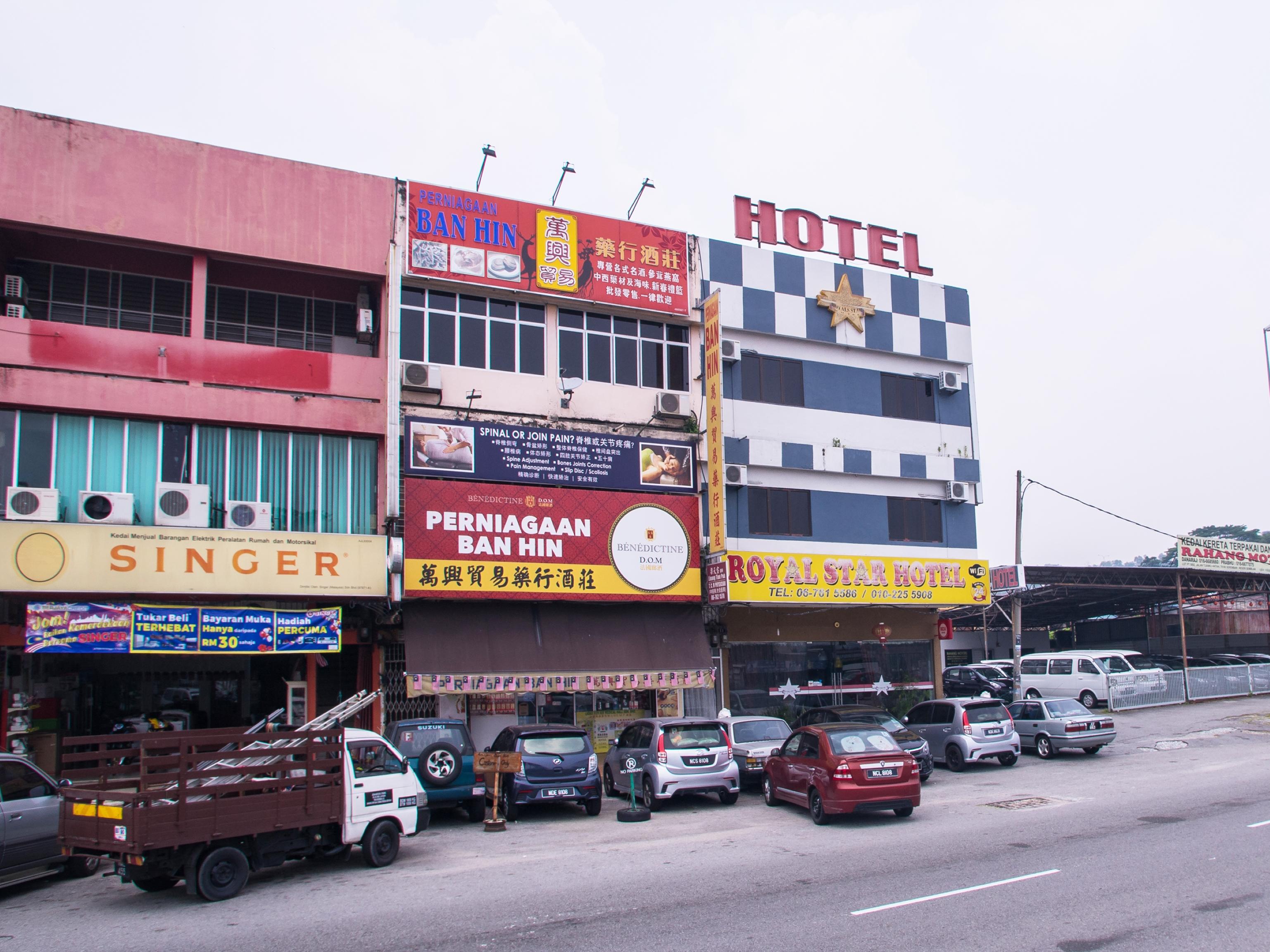Oyo 44010 Royals Star Hotel Seremban Exterior photo